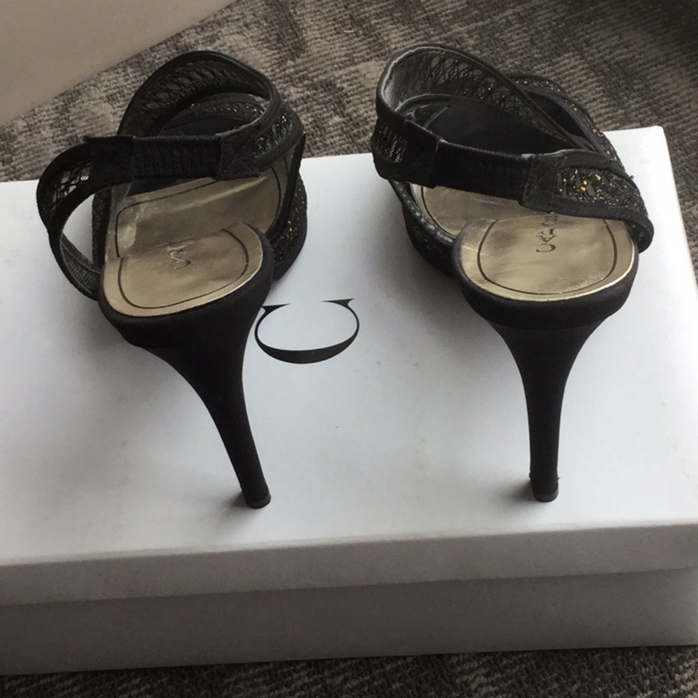 Caparros heels . - Picture 4 of 6